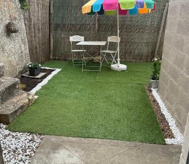 La Chartre-sur-le-Loir Apartment | Appartement rez de jardin