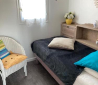 Ars-en-Re Apartment | Appartement à l’étage indépendant