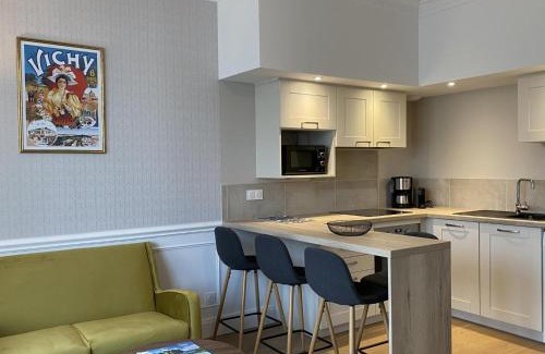Vieux Vichy Apartment | Appartement Équipé au Cœur de Vichy – Confort et Praticité - FR-1-489-366