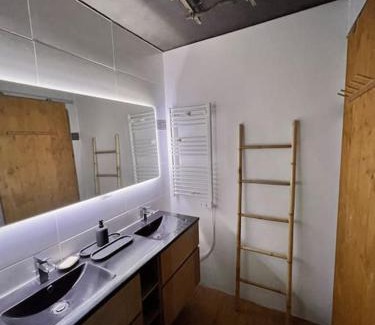 Brignoles Apartment | appartement, 3 chambres, vue panoramique, parking, accès ville