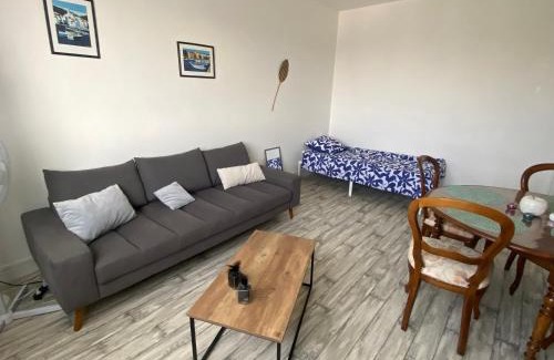 Montceau-les-Mines Apartment | Appartement 4 personnes, 2 ch, parking gratuit et facile