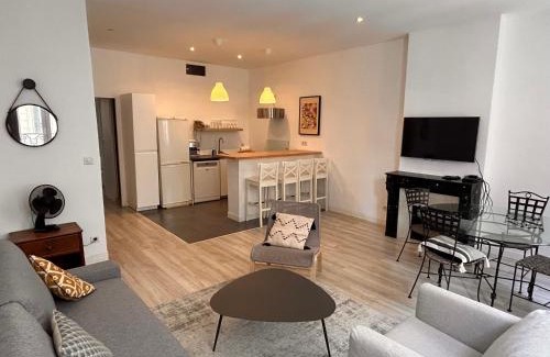 La Joliette Apartment | Appartement 6 personnes place de la joliette