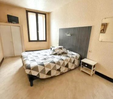 Neris-les-Bains Apartment | Appartement accueillant à Néris-les-Bains - 35 m², terrasse agréable