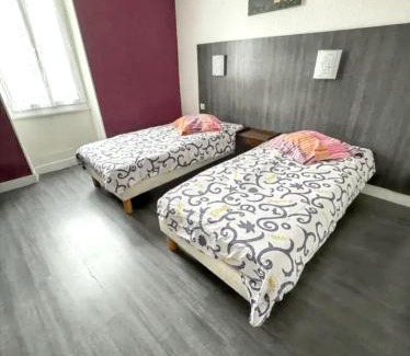 Neris-les-Bains Apartment | Appartement accueillant à Néris-les-Bains - 35 m², terrasse agréable