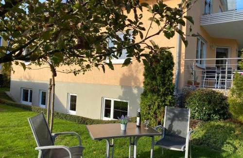 Niederloßnitz Apartment | Appartement Am Weinberg