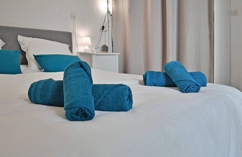 Nimes City Centre Apartment | Appartement au Calme en Plein Centre-ville
