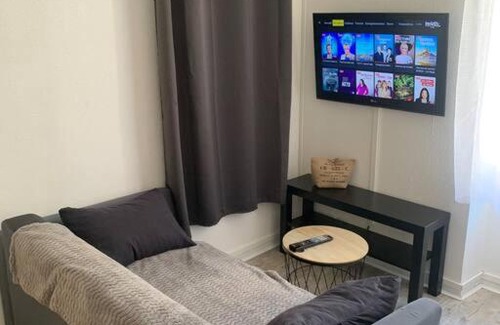 Montlucon Apartment | Appartement avec cuisine au centre ville WIFI