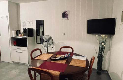Vierzon Apartment | Appartement avec Parking Gratuit et Wifi