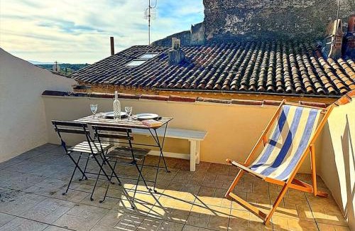 Aups Apartment | Appartement avec terrasse tropezienne, Aups