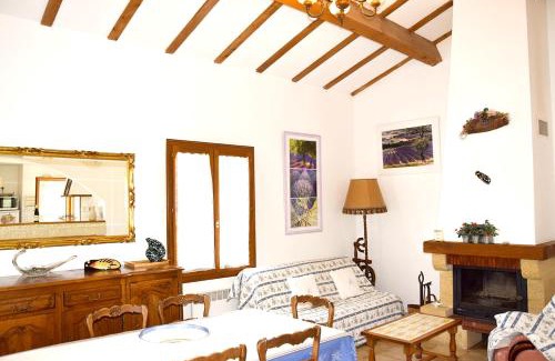 La Roche-sur-le-Buis Apartment | Appartement chaleureux avec piscine à La Roche-sur-le-Buis - 90 m²