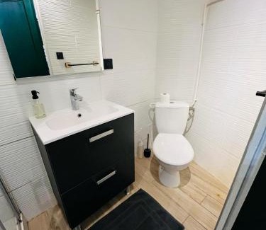 Pierrelatte Apartment | Appartement centre ville - Pierrelatte