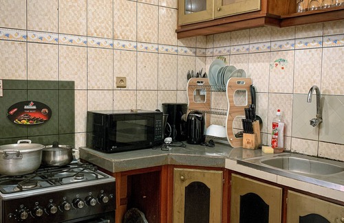 Yaounde Apartment | Appartement Chic et Chaleureux