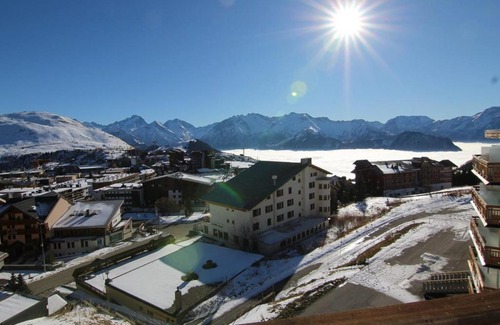 Cognet Apartment | Appartement cosy à L'Alpe d'Huez, 5 pers, balcon, proche pistes et centre, animaux acceptés - FR-1-405-9