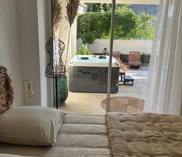 Quissac Apartment | Appartement cosy Quissac avec Jacuzzi