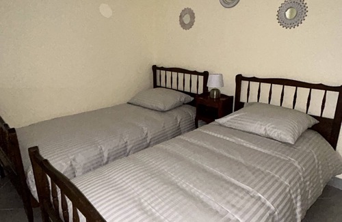 Varennes-sur-Seine Apartment | Appartement de Plein Pied Avec Terrasse à 20mn du Château de Fontainebleau