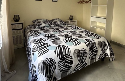 Varennes-sur-Seine Apartment | Appartement de Plein Pied Avec Terrasse à 20mn du Château de Fontainebleau