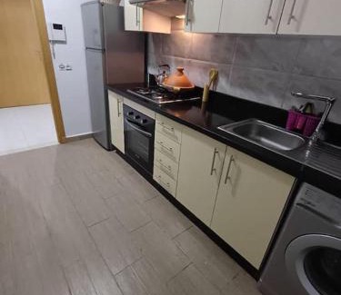 Chaouia-Ouardigha Apartment | Appartement entier avec piscine