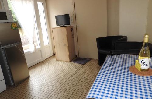 Eugenie-les-Bains Apartment | Appartement Erable-Résidence Les Glycines