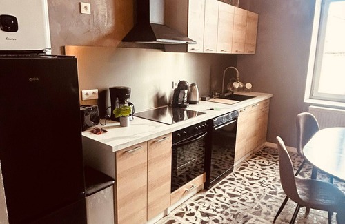 Freyming-Merlebach Apartment | Appartement Freyming Merlebach 3 chambres 1 lit double et 7 lits simples