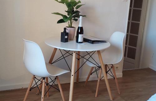 Theize Apartment | Appartement Jarnioux - Les Meublés des Pierres Dorées