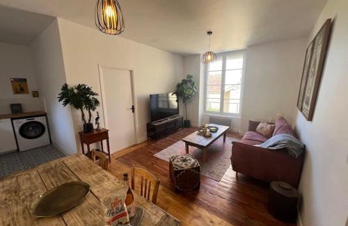 Mortagne-au-Perche Apartment | Appartement Le Souffle de l’Orge