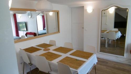 Clamart Apartment | Appartement les Acacias