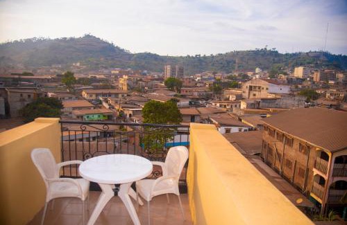 Yaounde Apartment | Appartement meublé 2 chambres avec salle de bain - 1 salon - 1e cuisine - La Concorde - Quartier Nkomkana