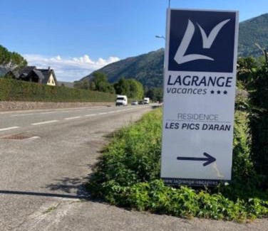 Bagneres-de-Luchon Apartment | Appartement très agréable dans belle résidence, classé 3 étoiles par le comité départemental du tourisme en Haute Garonne