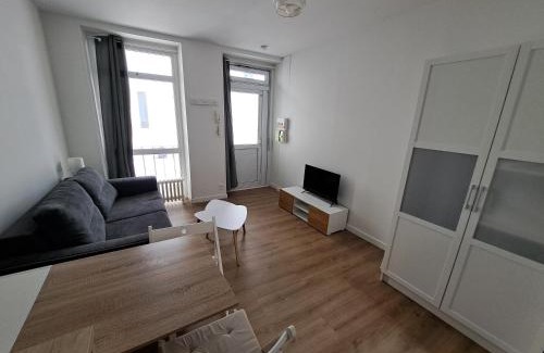 Thermal Apartment | Appartement Vichy Centre-ville Proche Cure Thermale