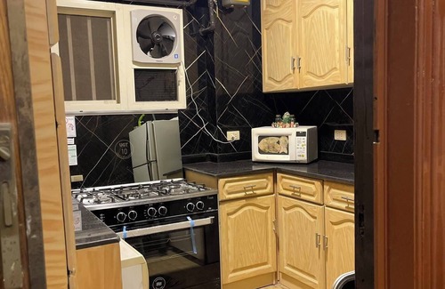 Al Duqqi Apartment | Appartment