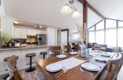 Sandy House | Apres Abode Ski Retreat w/Hot Tub & Games