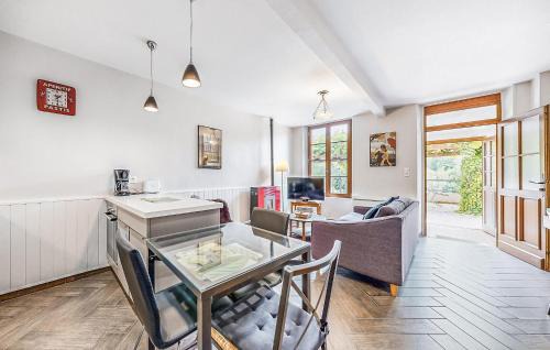 Jaulgonne House | Apt B