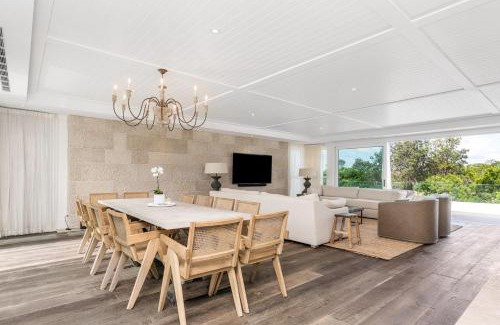 Pottsville House | Aquarium - beachfront Pottsville home with pool