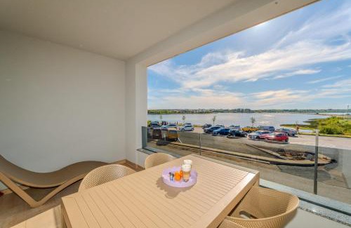 Nin Apartment | AquaVista