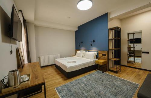 Sololaki Hotel | ARAKI Sololaki