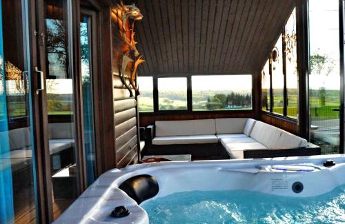 Somme-Leuze House | Arbre Dressé