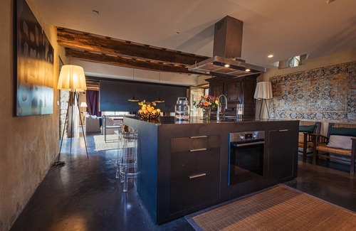 Moncassin Cottage | Architect country house, private pool & padel court with a 360° view