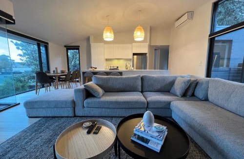 Lorne House | Architect designed 4 bedroom with ocean views from every room