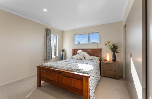 Whanganui House | Architectural Retreat in Prestigious Whanganui