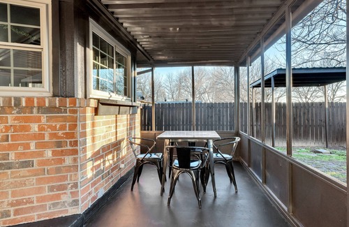 Ardmore House | Ardmore Jungle Jacuzzi Getaway