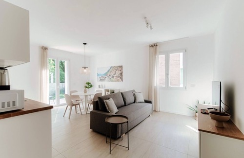 Como Apartment | Argegno: Elegant three-room apartment with balcony near the centre of Como