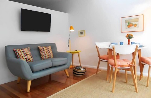 North Hobart House | Argyle Embrace - One Bedroom Guest House, Sleeps 4