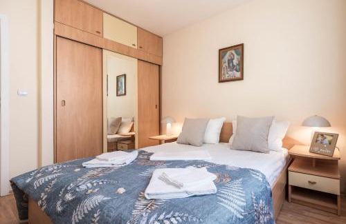 Varna City Centre Apartment | Aristocratic to the Sea Garden