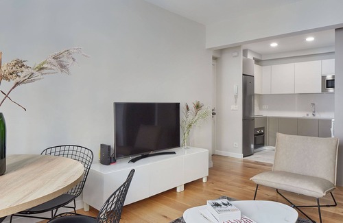 San Sebastian Centro Apartment | Arrasate 2 by FeelFree Rentals
