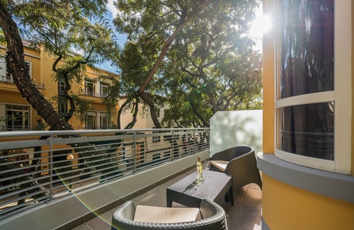 Sao Goncalo Apartment | Art Deco Apartments - 1B