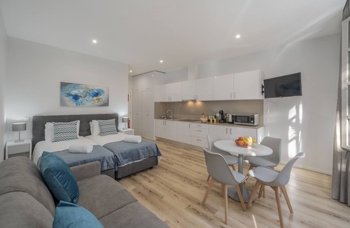 Sao Goncalo Apartment | Art Deco Apartments - 2A