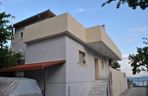 Dirfys-Messapia House | Artemis - Marina Apartments