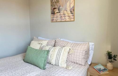 Trafford House | Artistic 3 bed home in Old Trafford next to MUFC