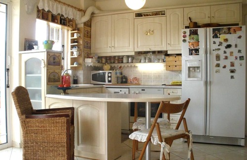 Nea Smirni Apartment | Artistic Penthouse - 10 min by tram from the beach & 20 min from Acropolis