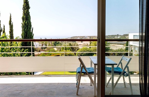 Pentakomo Apartment | Artistic Studio in Limassol, by the Sea